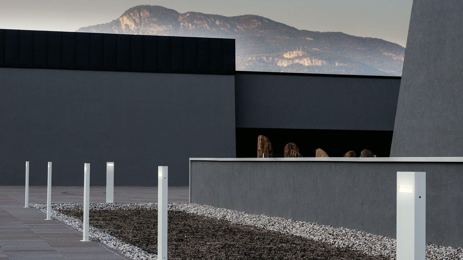 Artemide Nuda Outdoor Floor Lamp