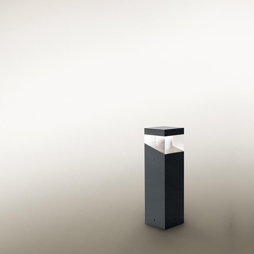 Artemide Tetragono Outdoor Floor Lamp