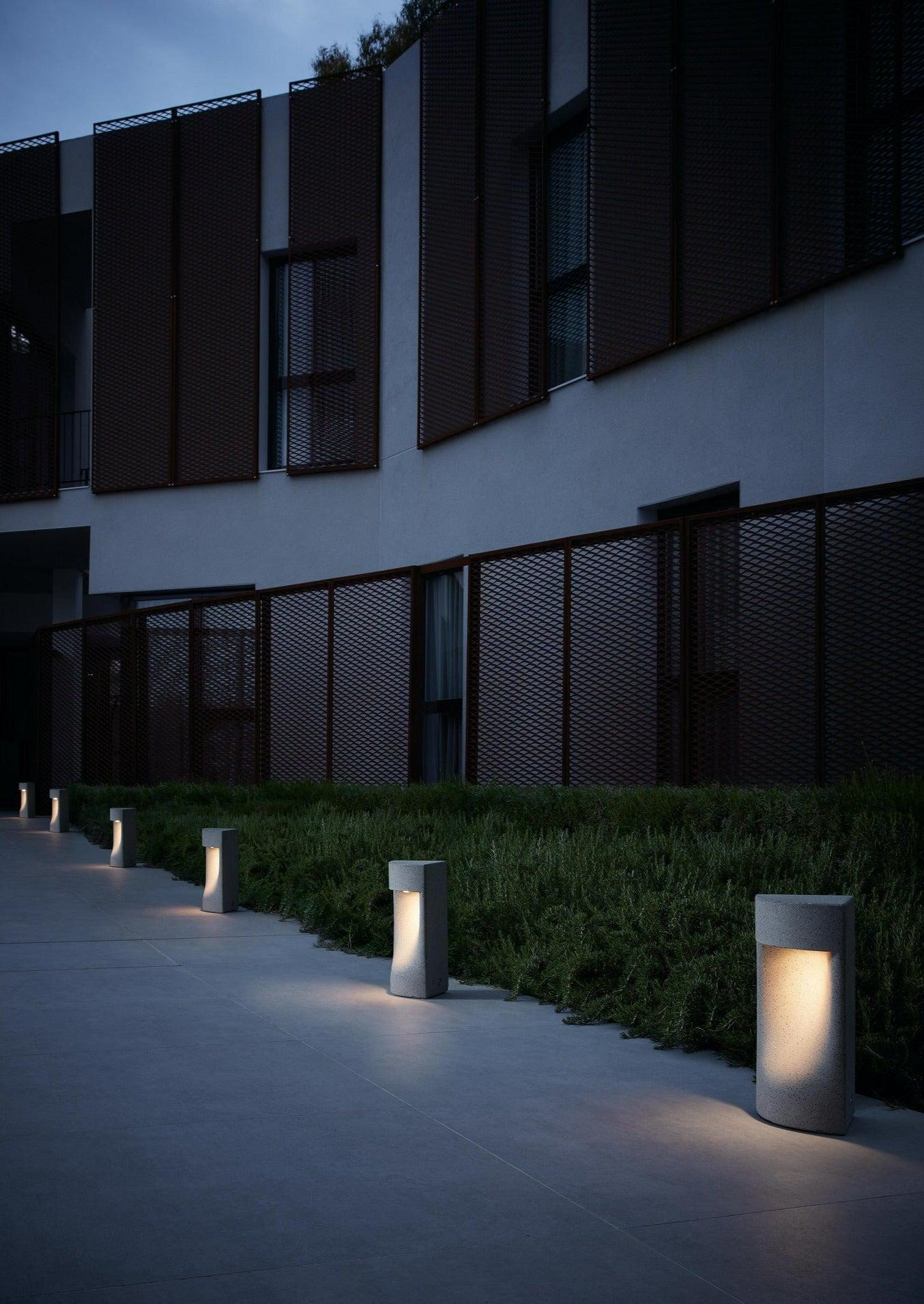 Bover Moai Outdoor Floor Lamp Small (B/35)