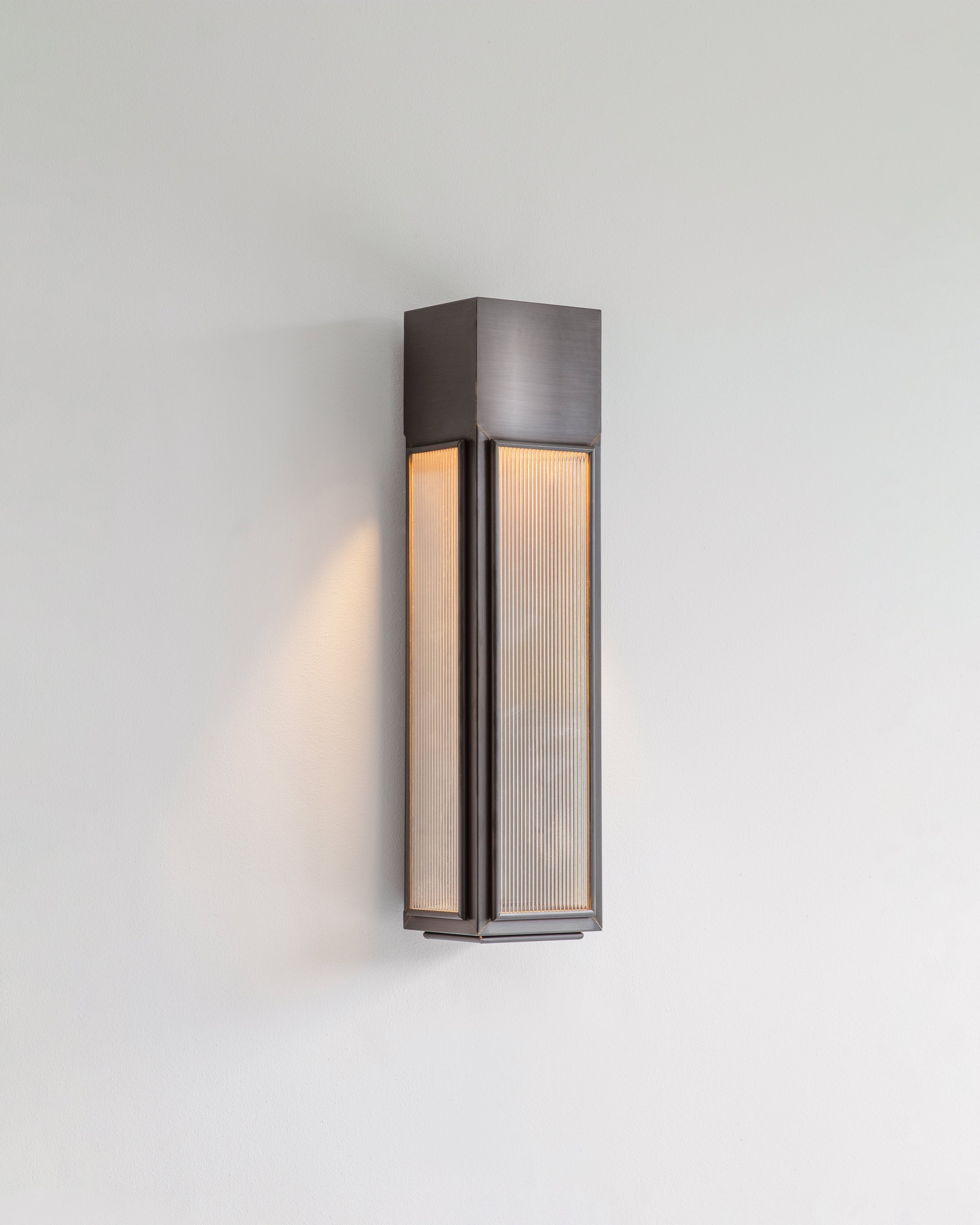 J. Adams & Co Willow Outdoor Wall Light