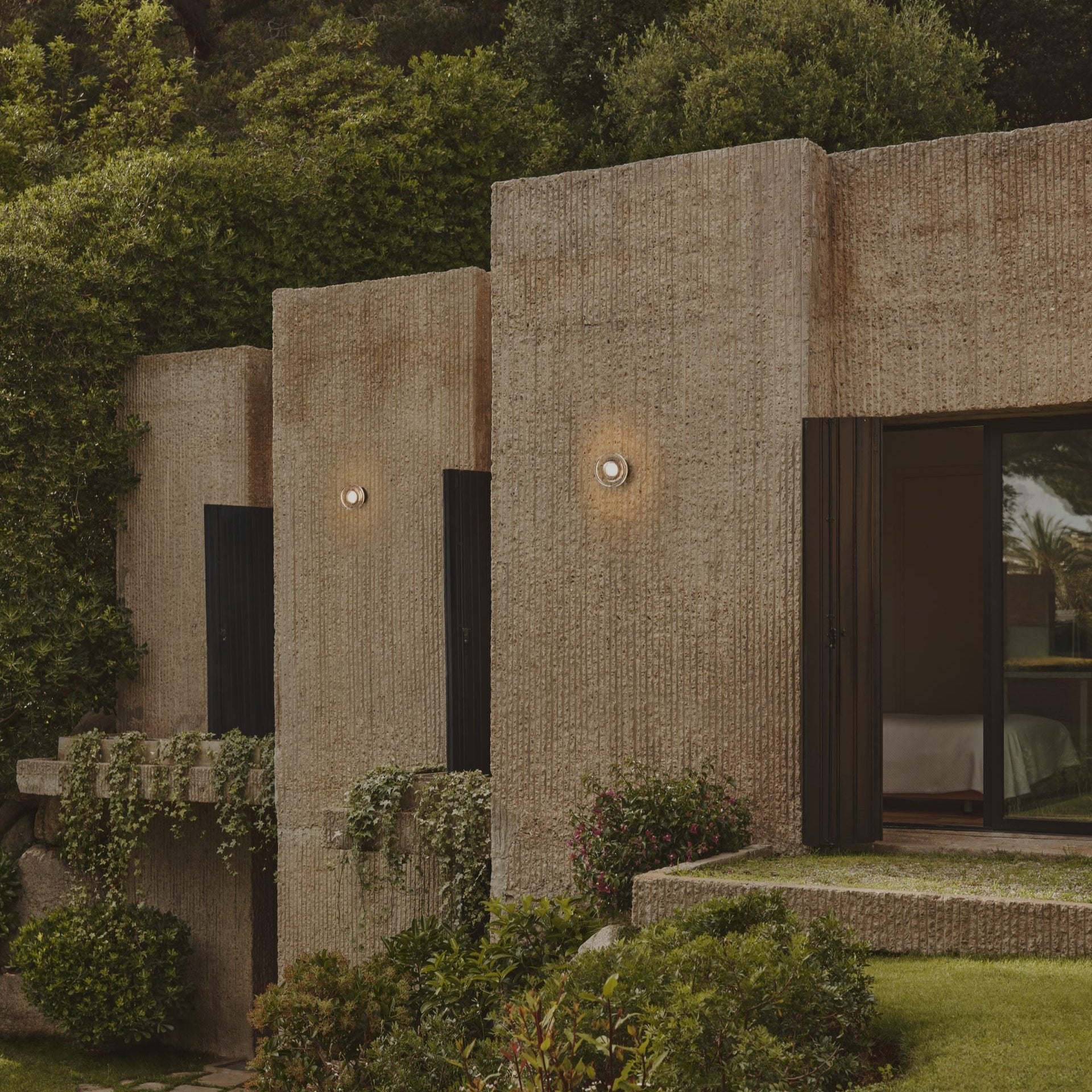 Marset Roc Wall Light