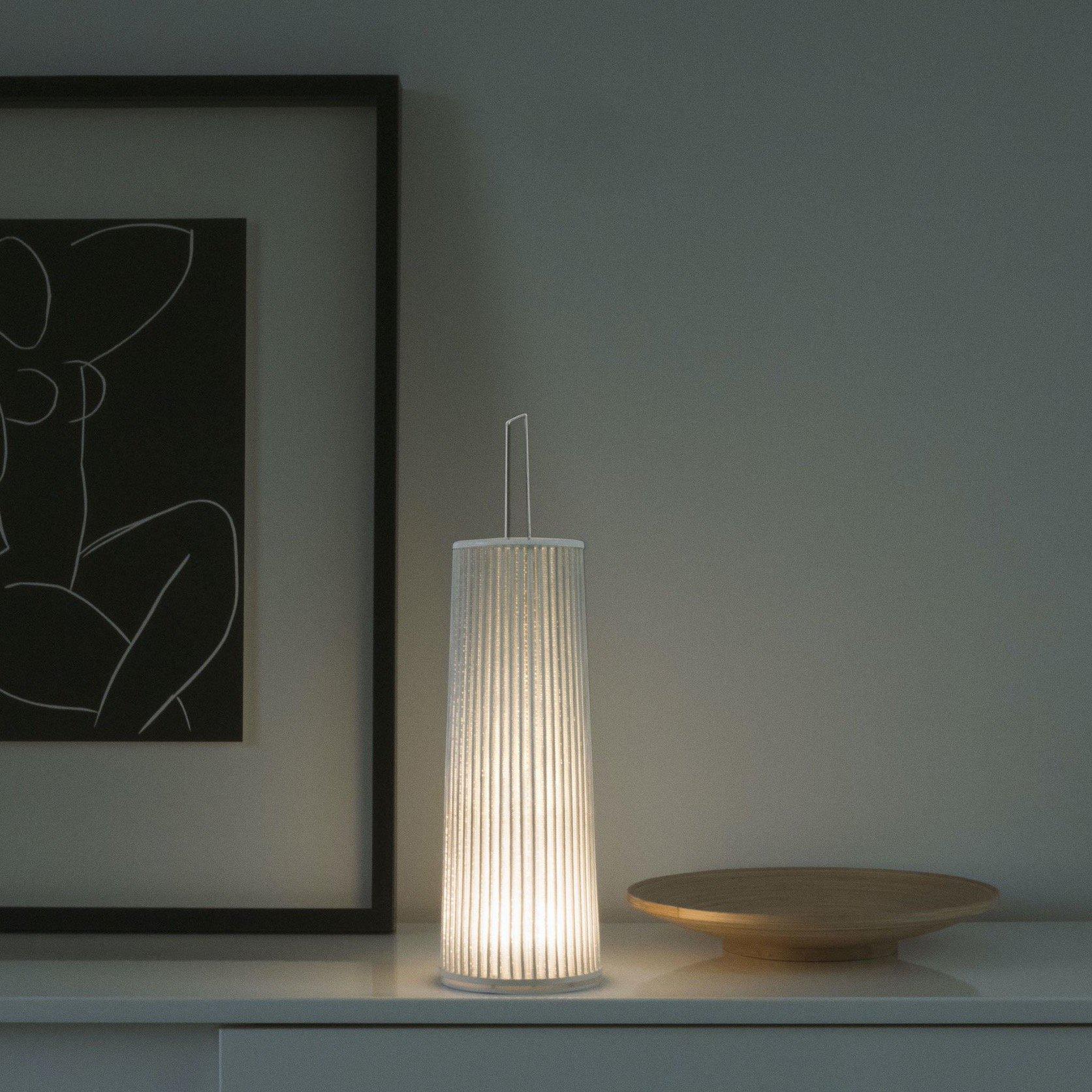 a-emotional light Hipatia Portable Table Lamp