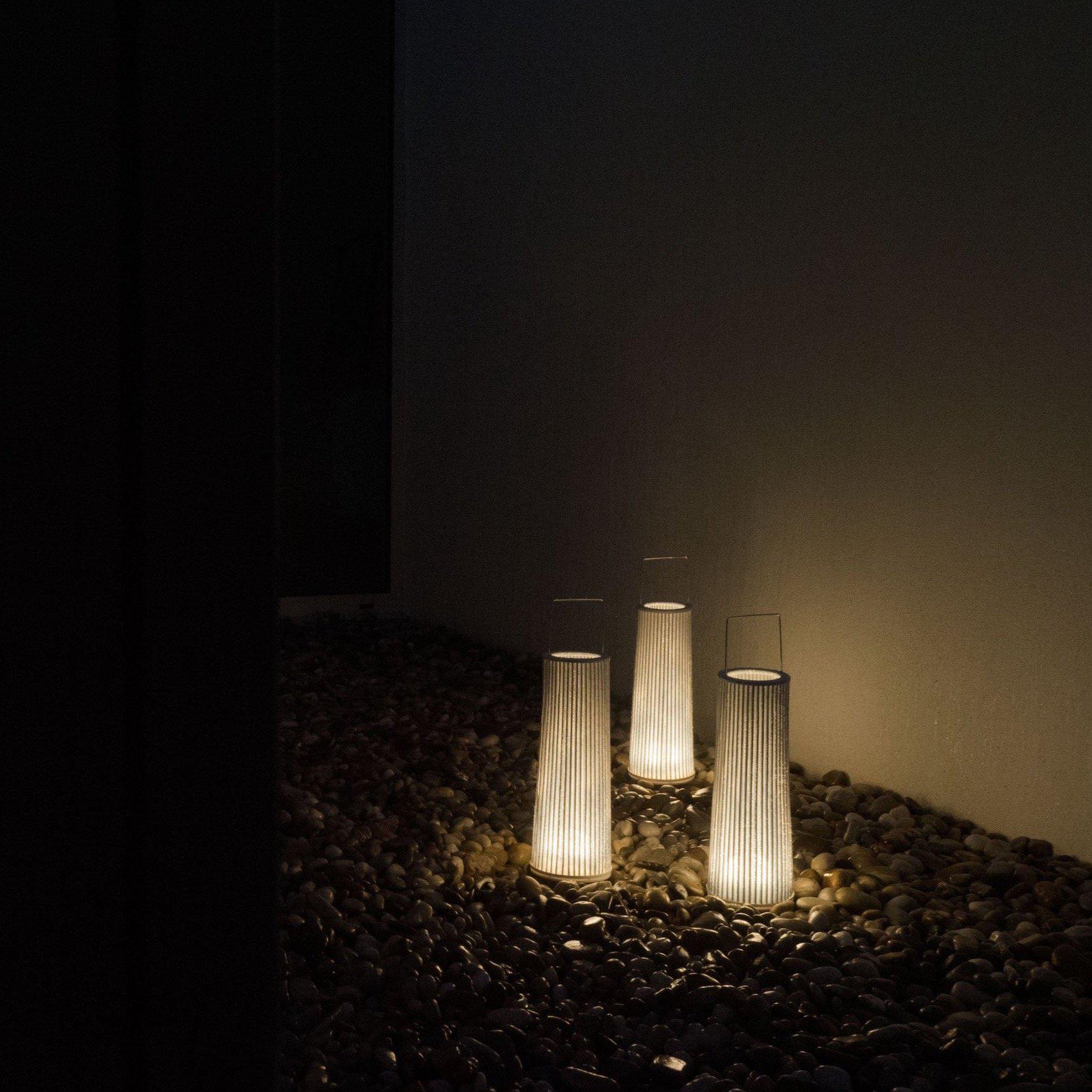 a-emotional light Hipatia Portable Table Lamp