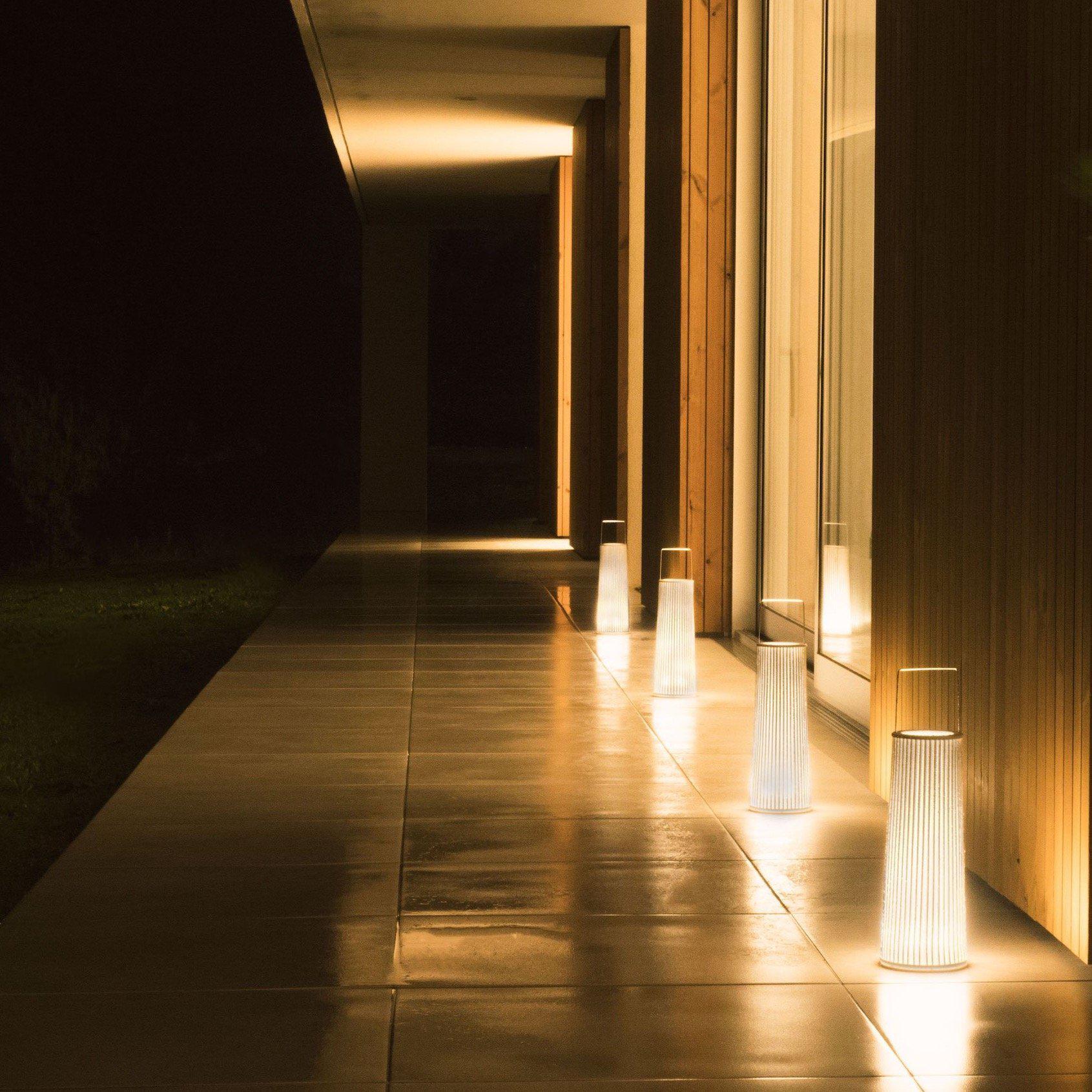 a-emotional light Hipatia Portable Table Lamp