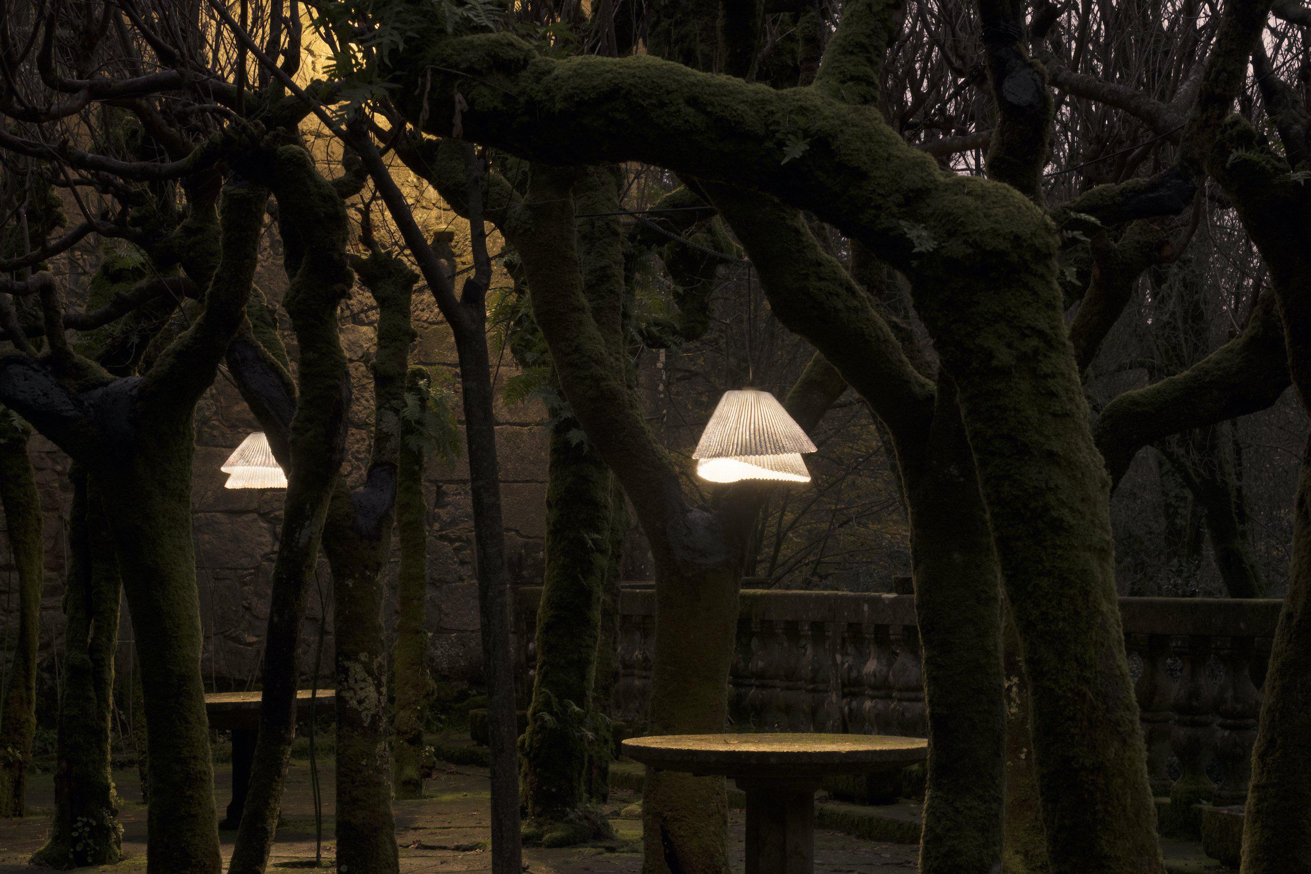 a-emotional light Tempo Vivace Outdoor Pendant Light