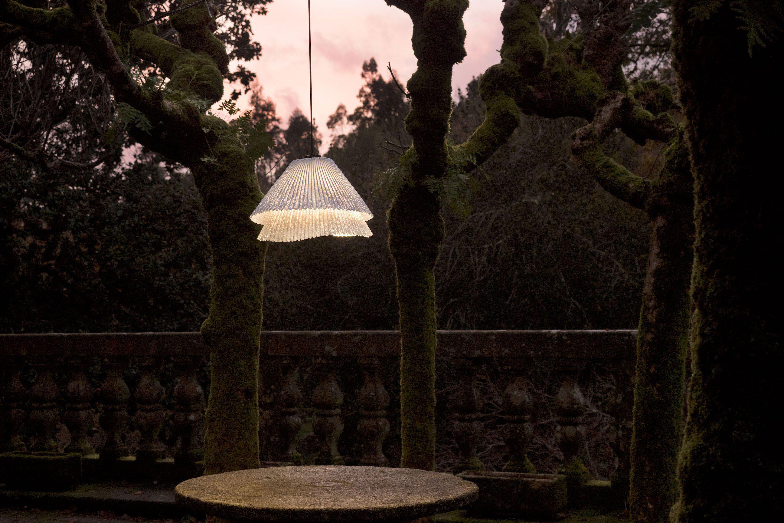 a-emotional light Tempo Vivace Outdoor Pendant Light